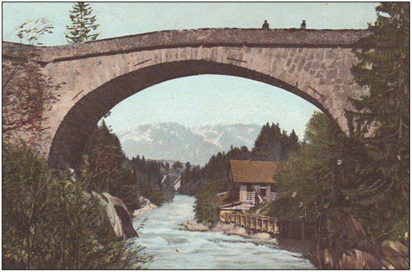 Steinbrücke Port